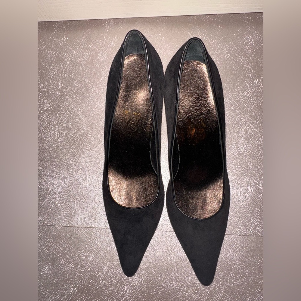 NWOT Salvatore Ferragamo Black Suede Pointed Heels 5.5 formal office designer - Picture 3 of 13